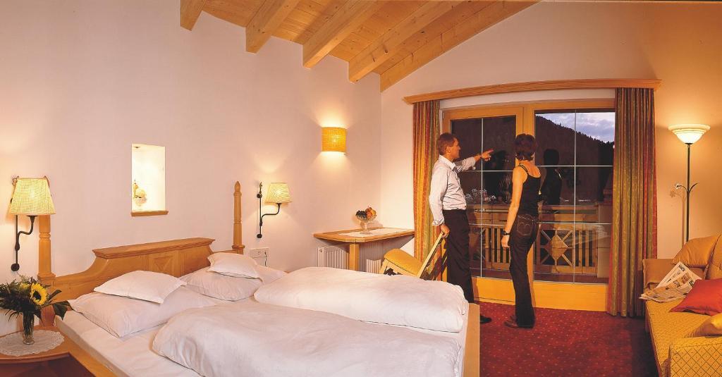 Hotel Goldener Adler Curon Venosta Rom bilde